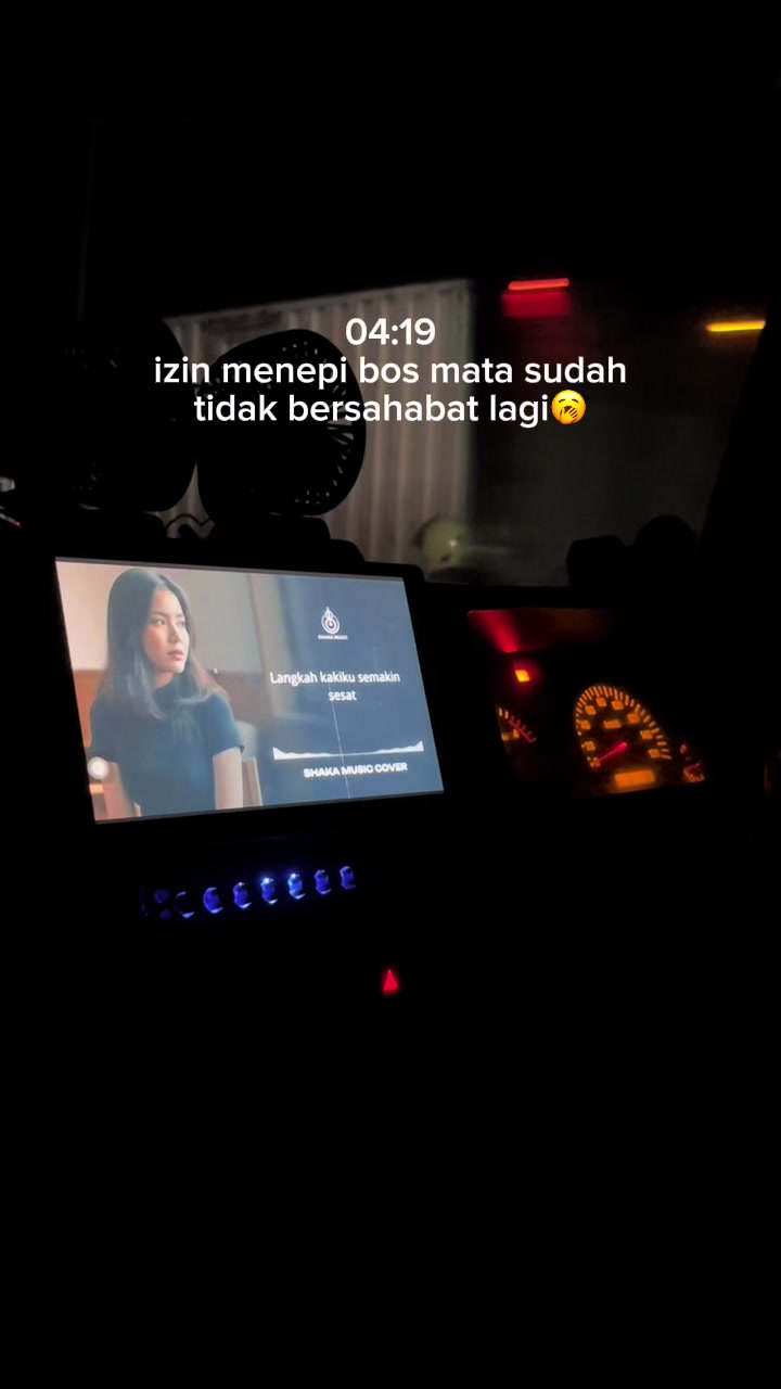 @aanris_