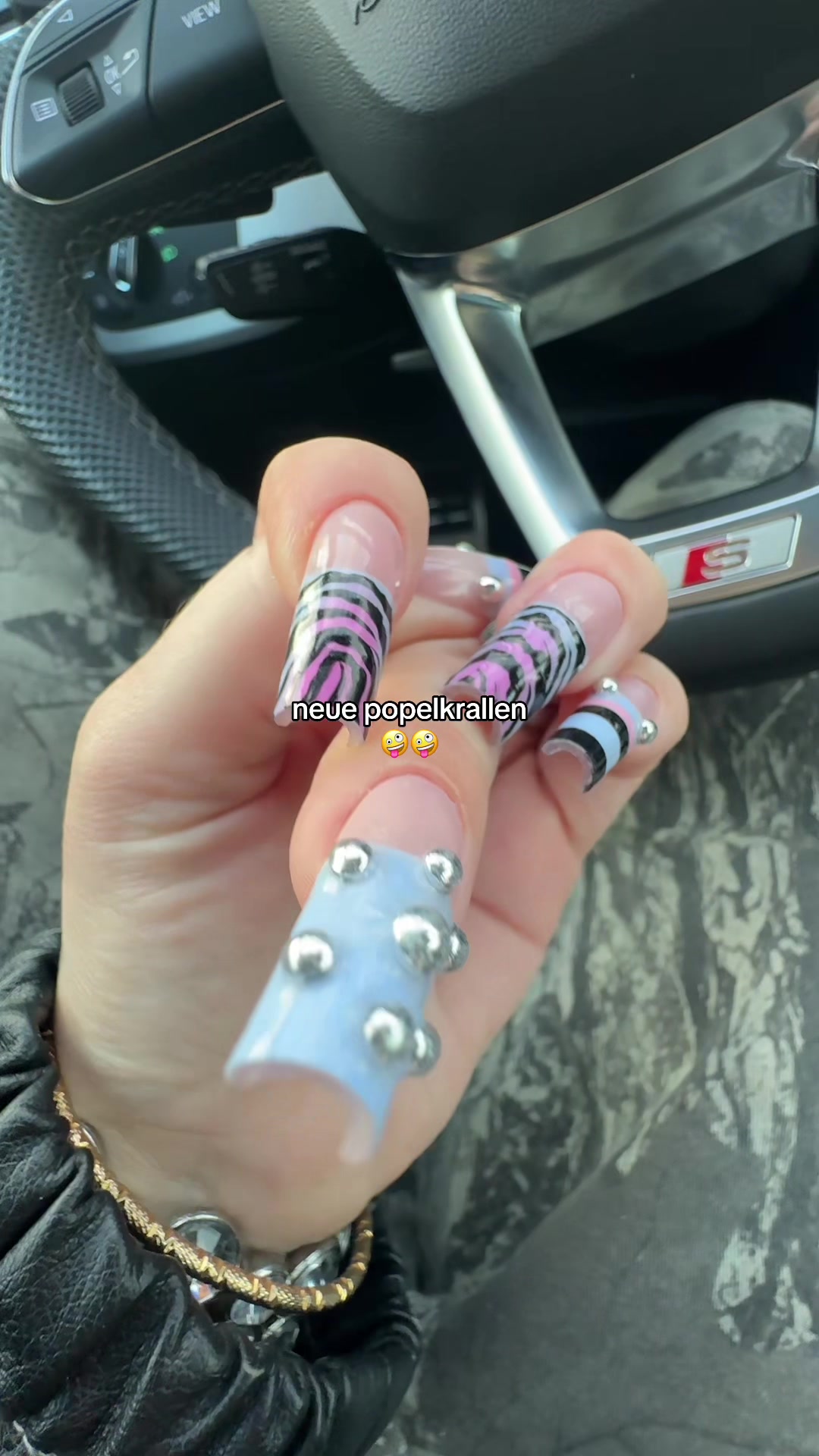 @the.nail.doll