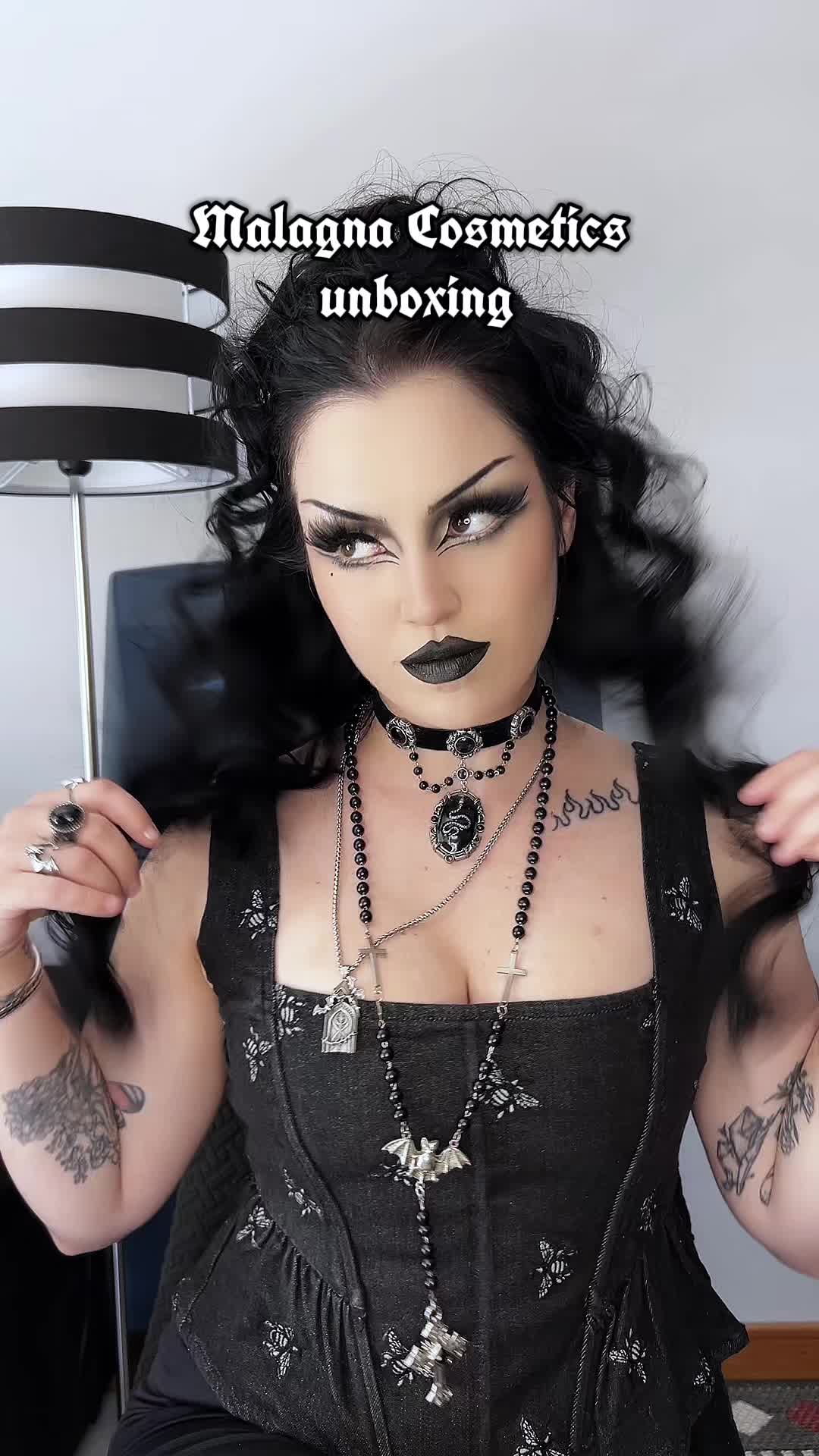 @veilofgraves