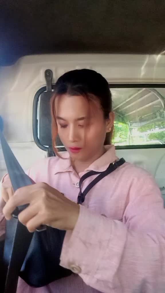 @မိတ်ကပ်ရဲရဲဖီးနစ်
