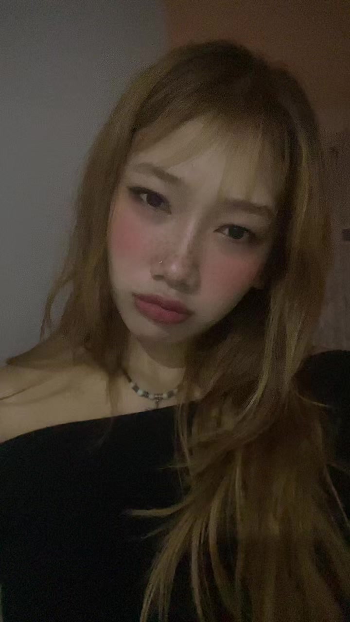 @ᴹⁱᵃ
