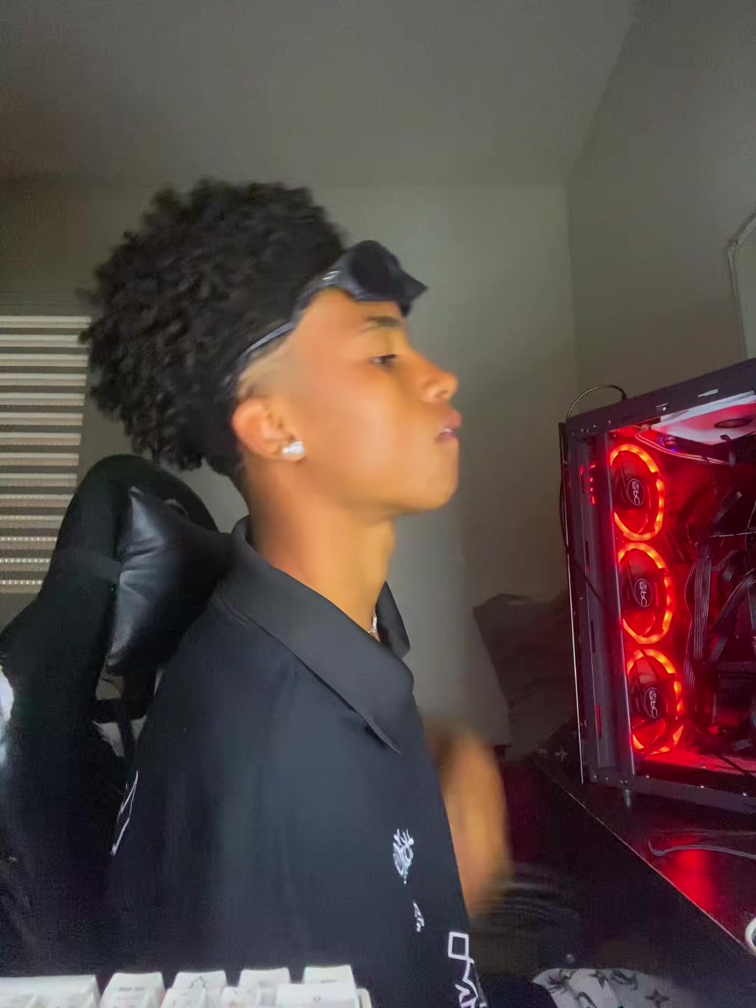 @DRAKO🩸