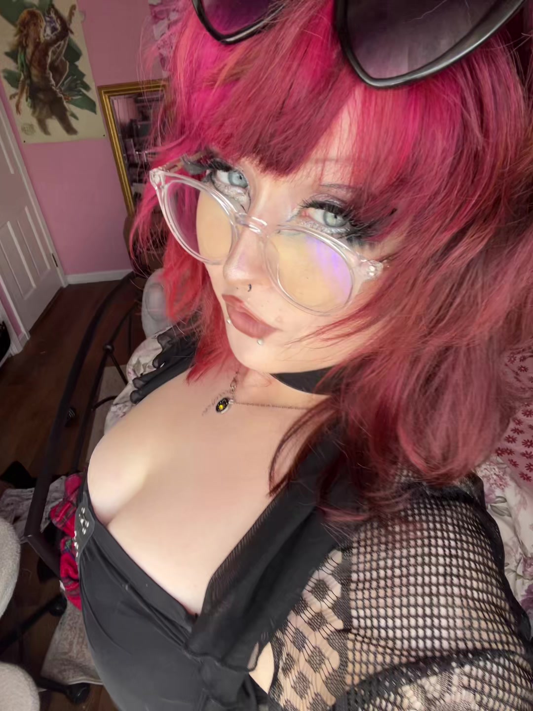@₊✩‧₊˚౨ kelly ৎ˚₊✩‧₊
