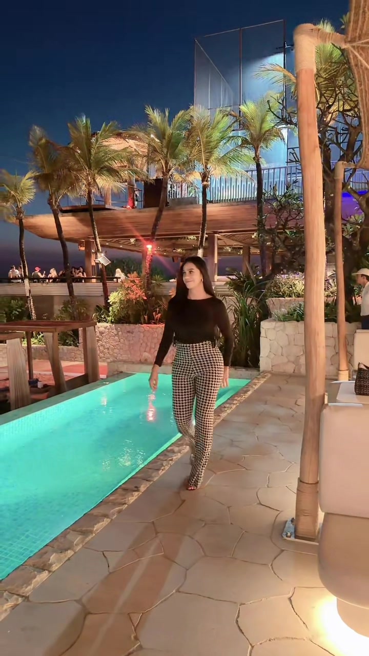 @Erika Mandagi