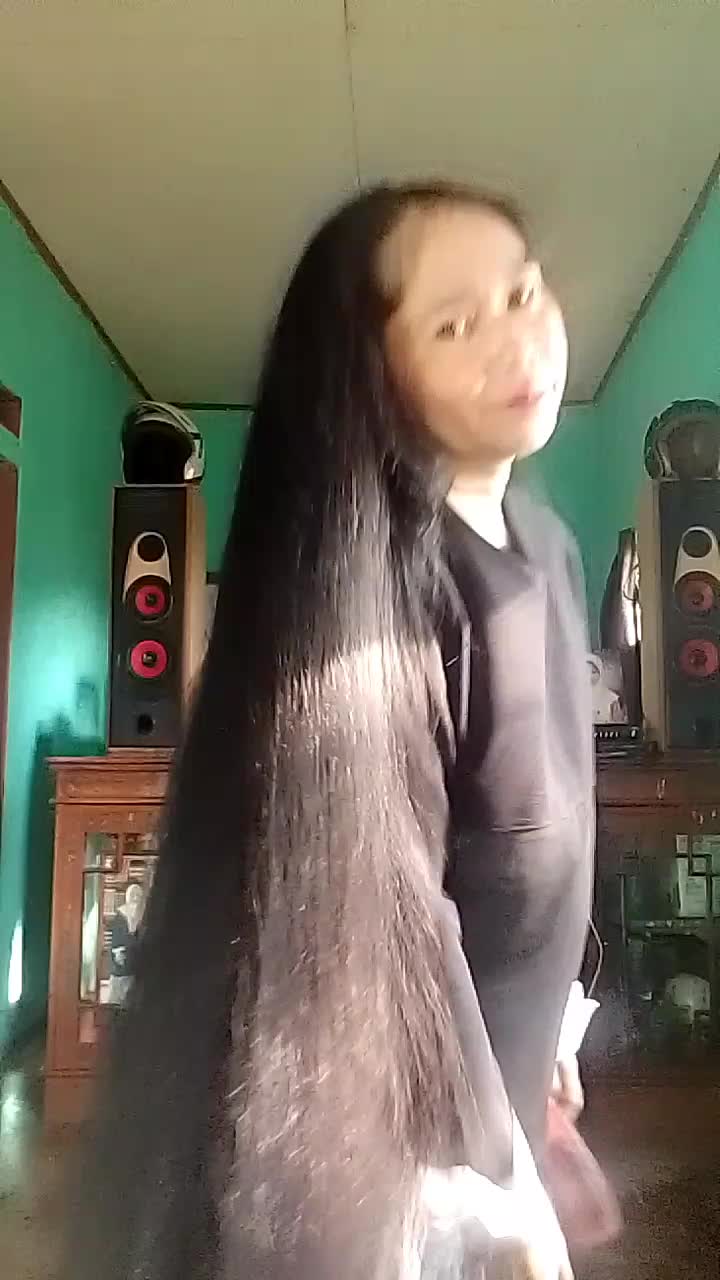 @Ambuuu14