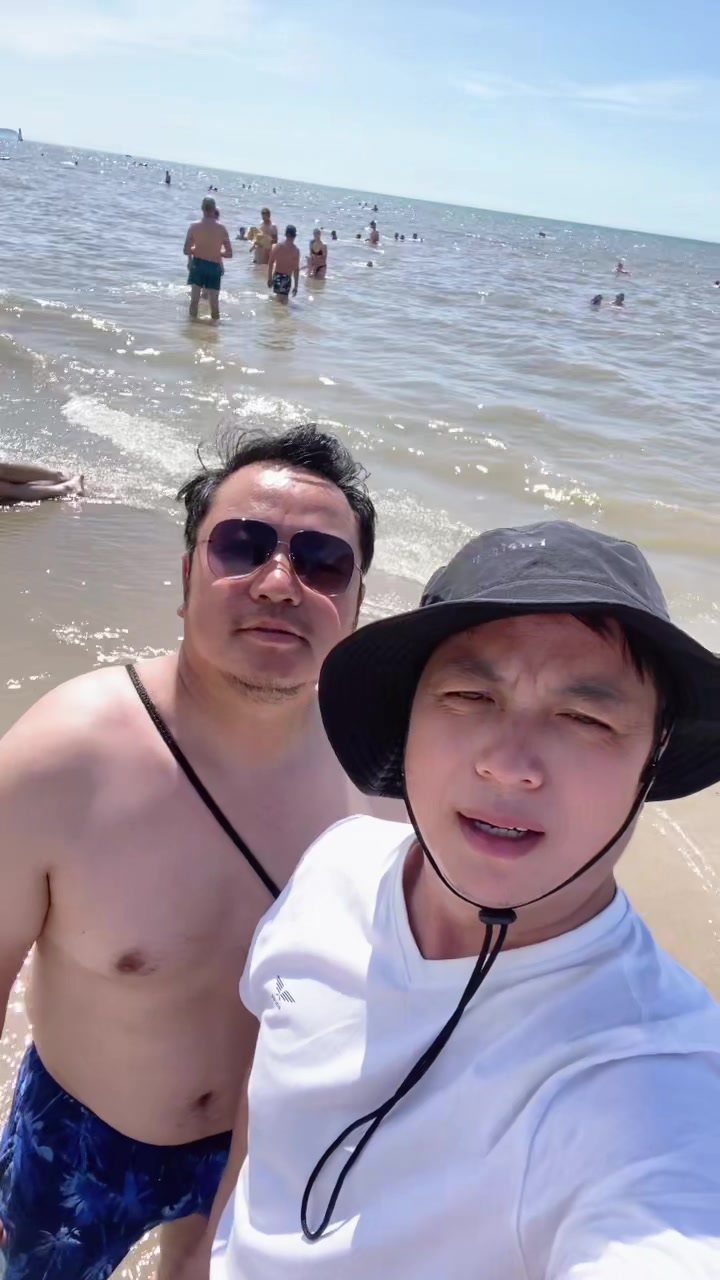 @Dinesh Lingkhim