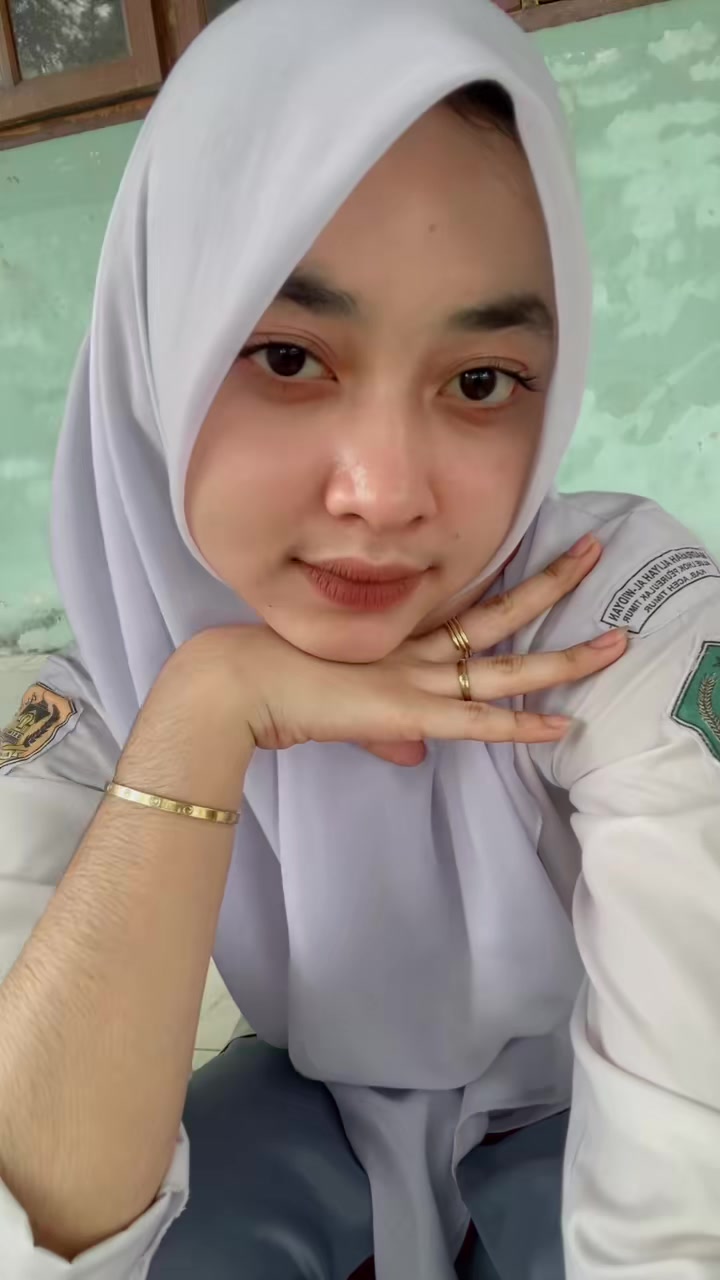 @Cewek Cantik