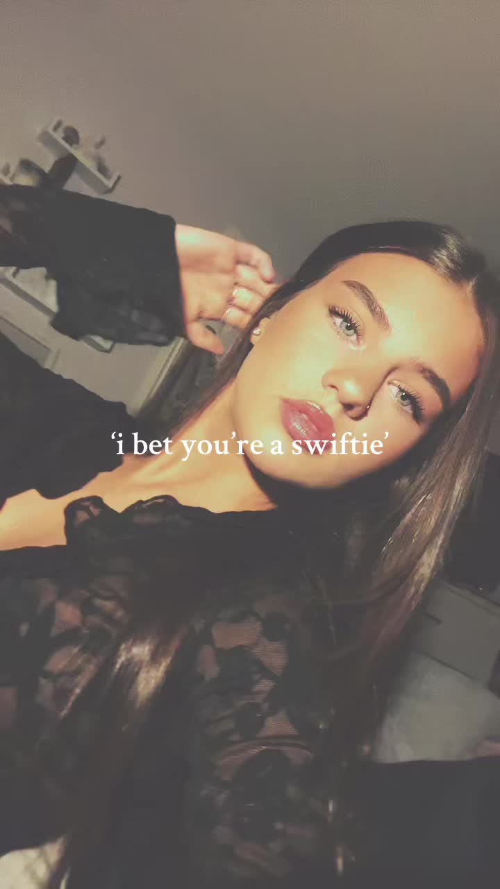 @ashleigh brooke