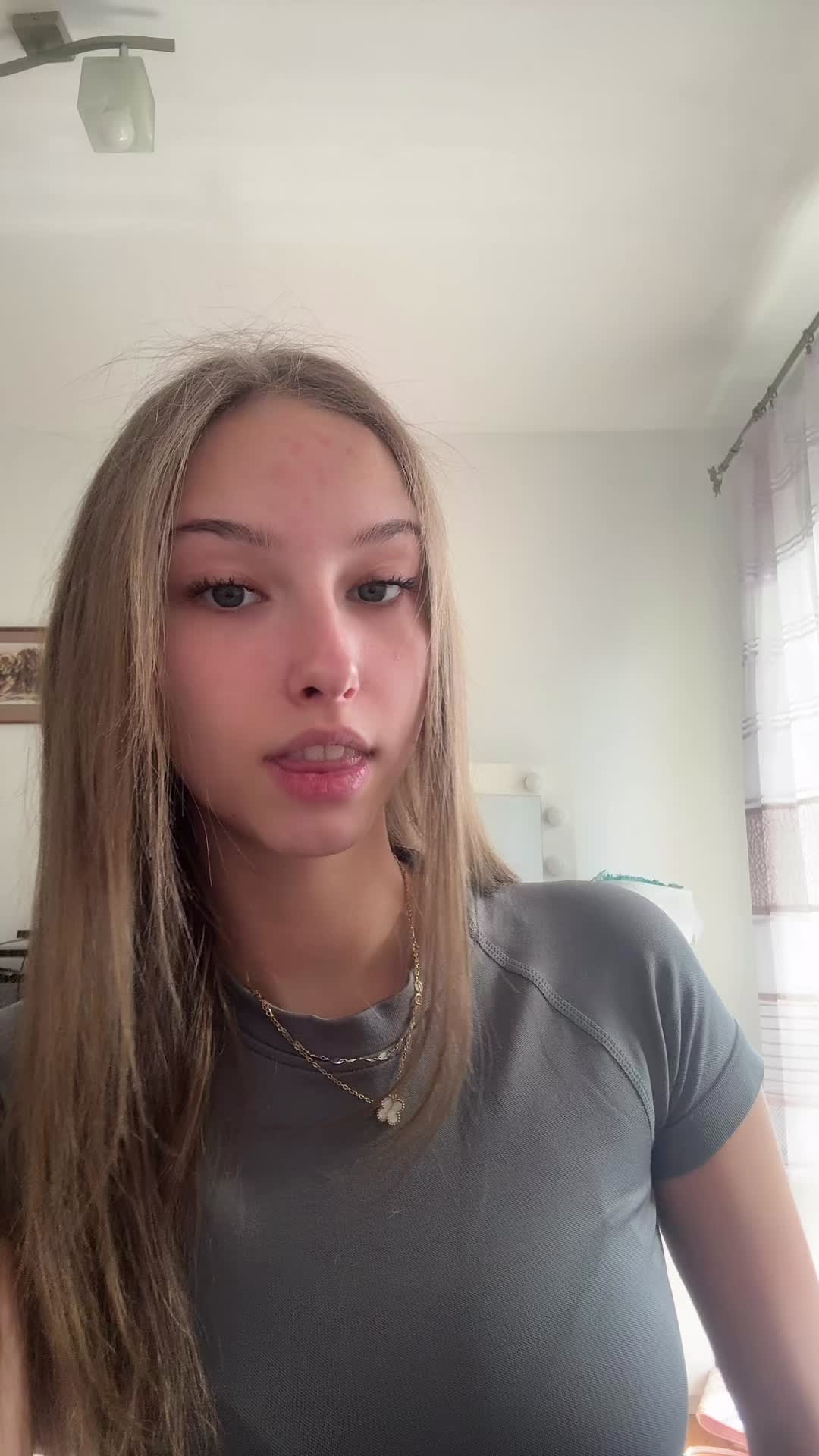 @julianka.__