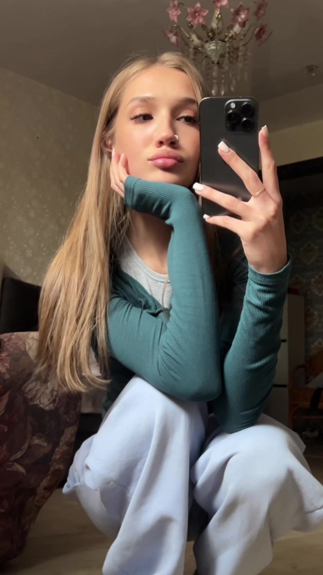 @соня я