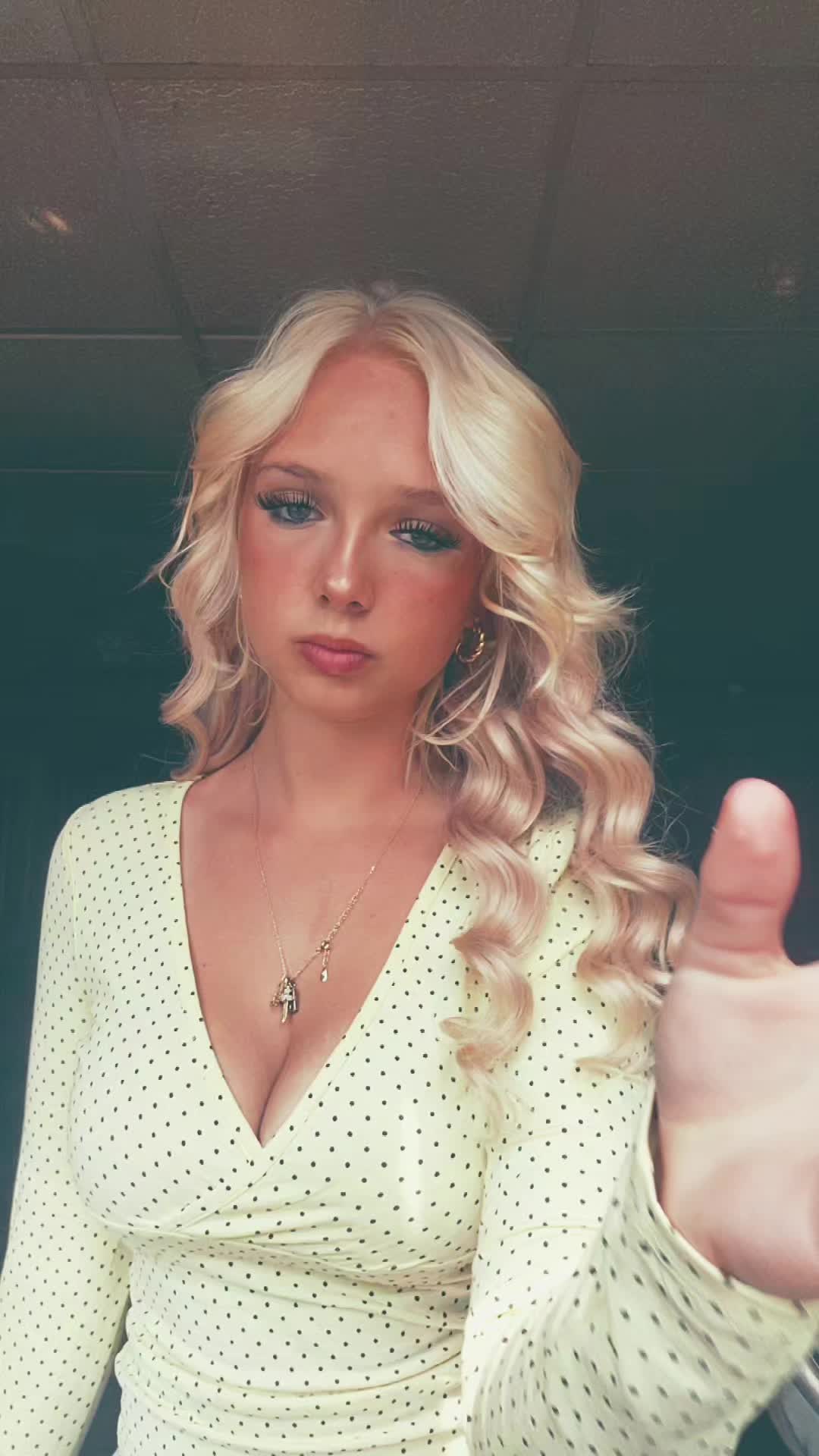 @Hayleespamzz