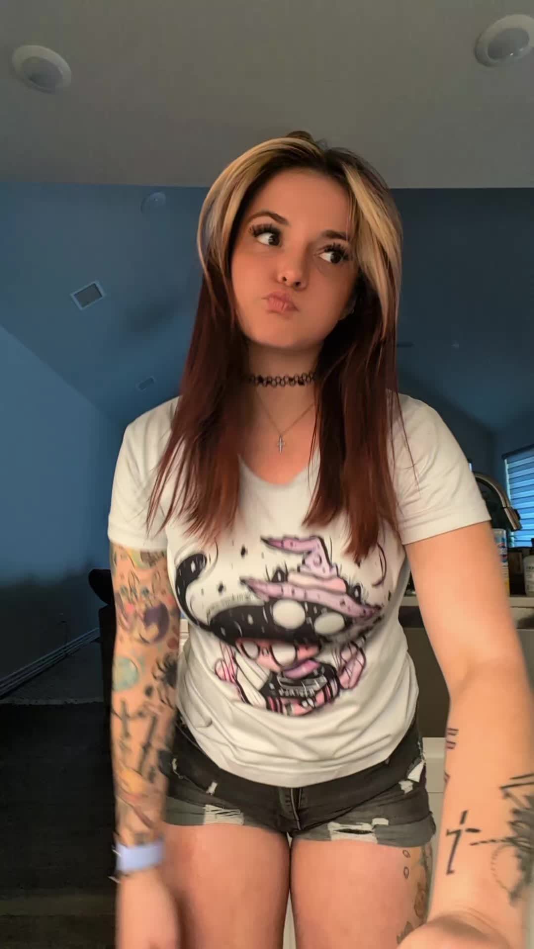 @BibbidiBobiBoo | Streamer