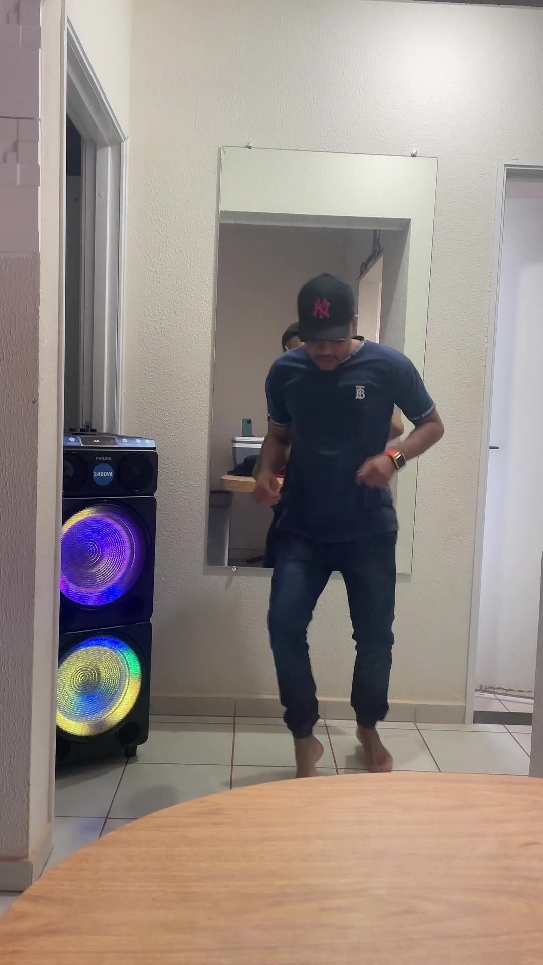 @Van_Hits