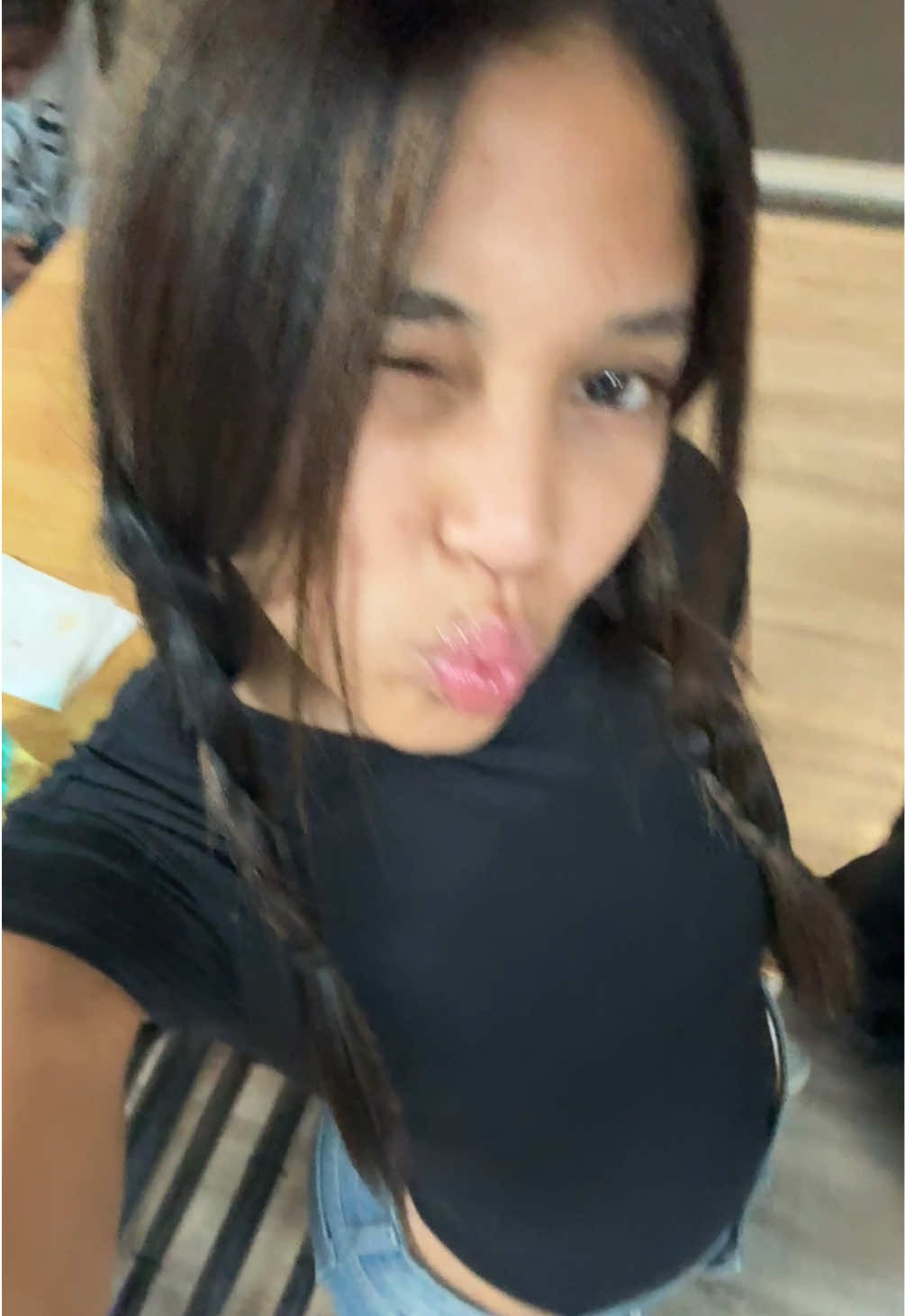@momofebs