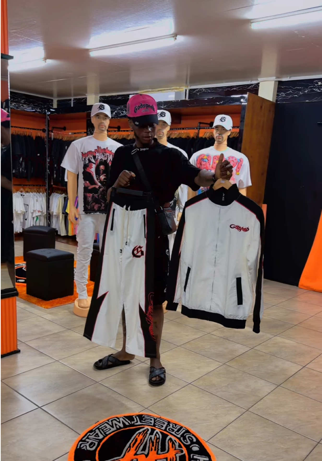 @HardYouths Streetwear 🙏🏽