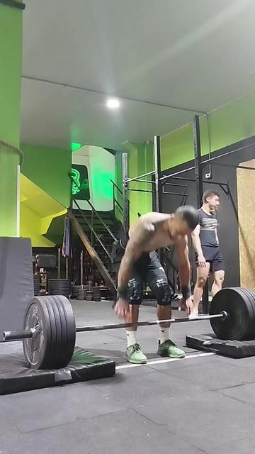 @leozamora89