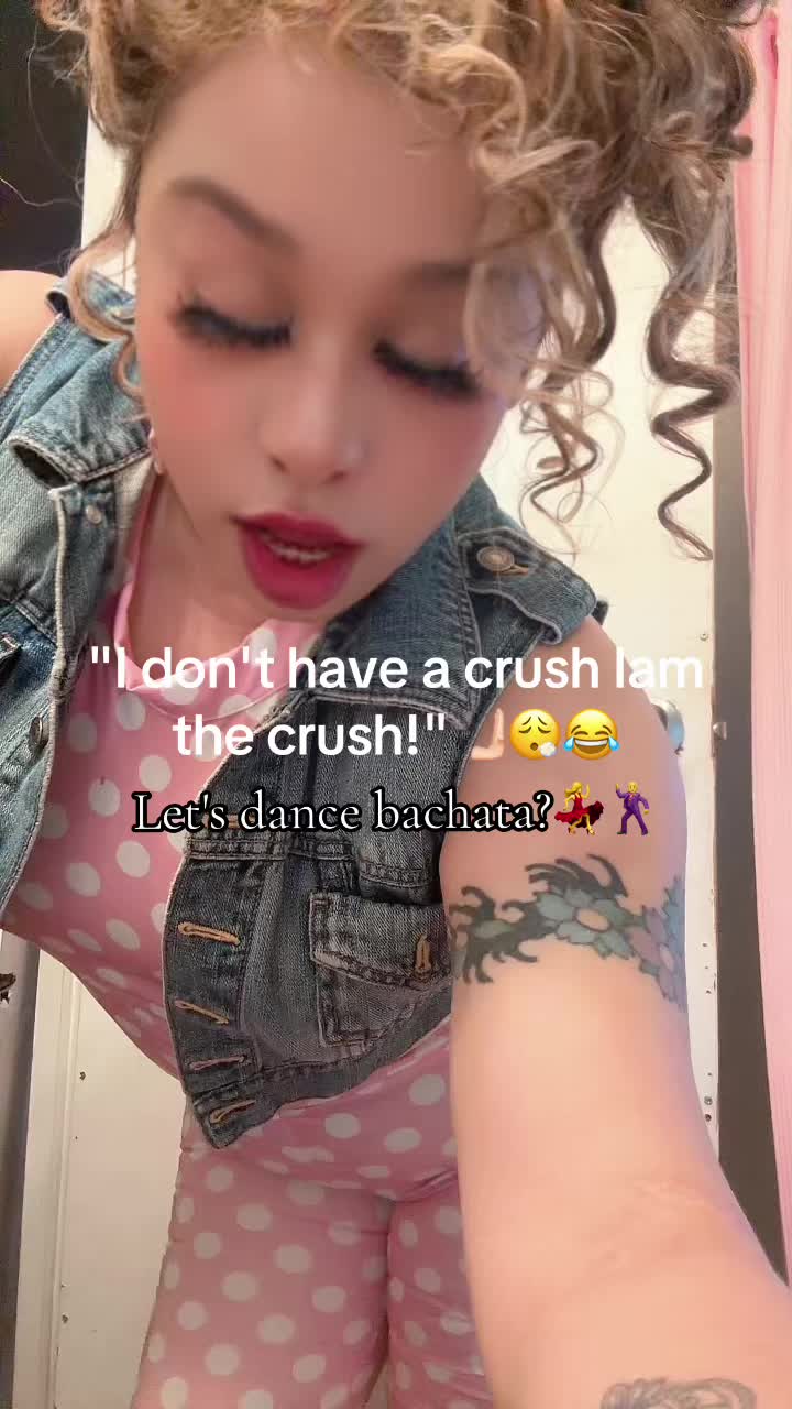 @QUEEN👑