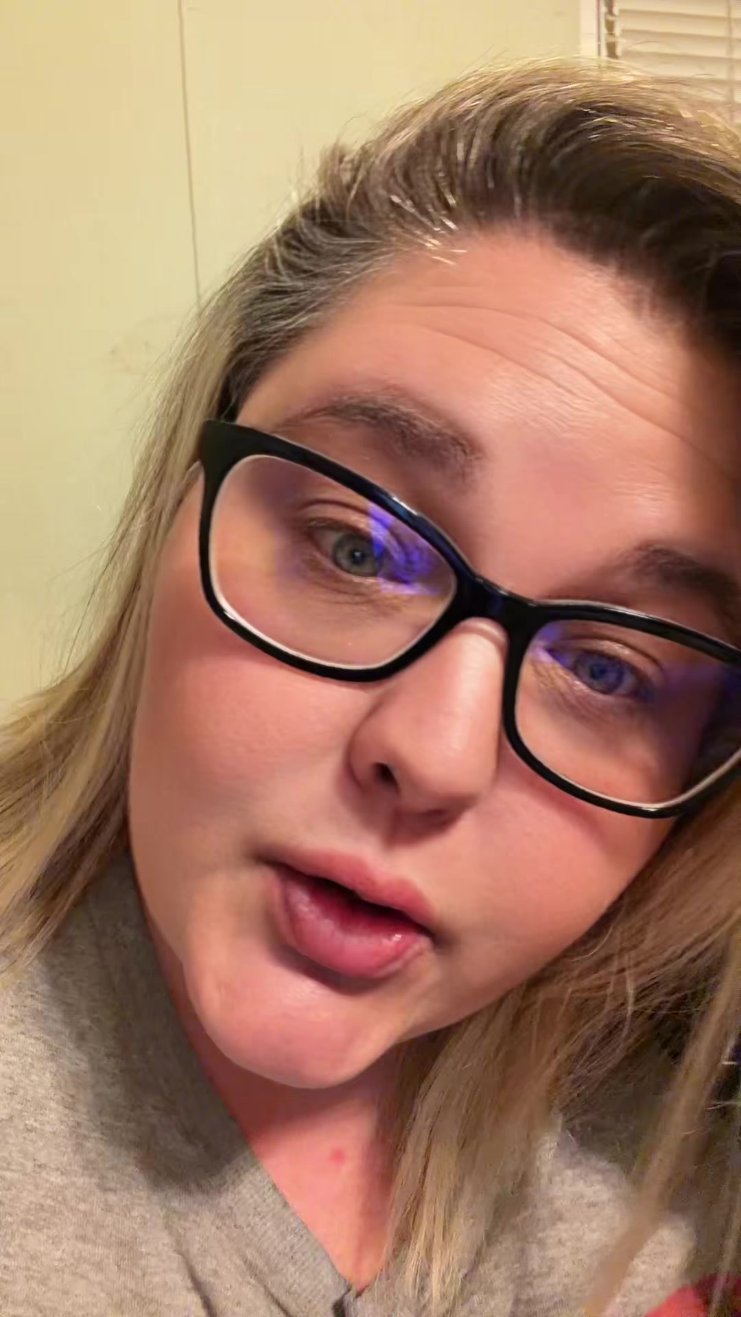 @😈🖤Ashley💜😈