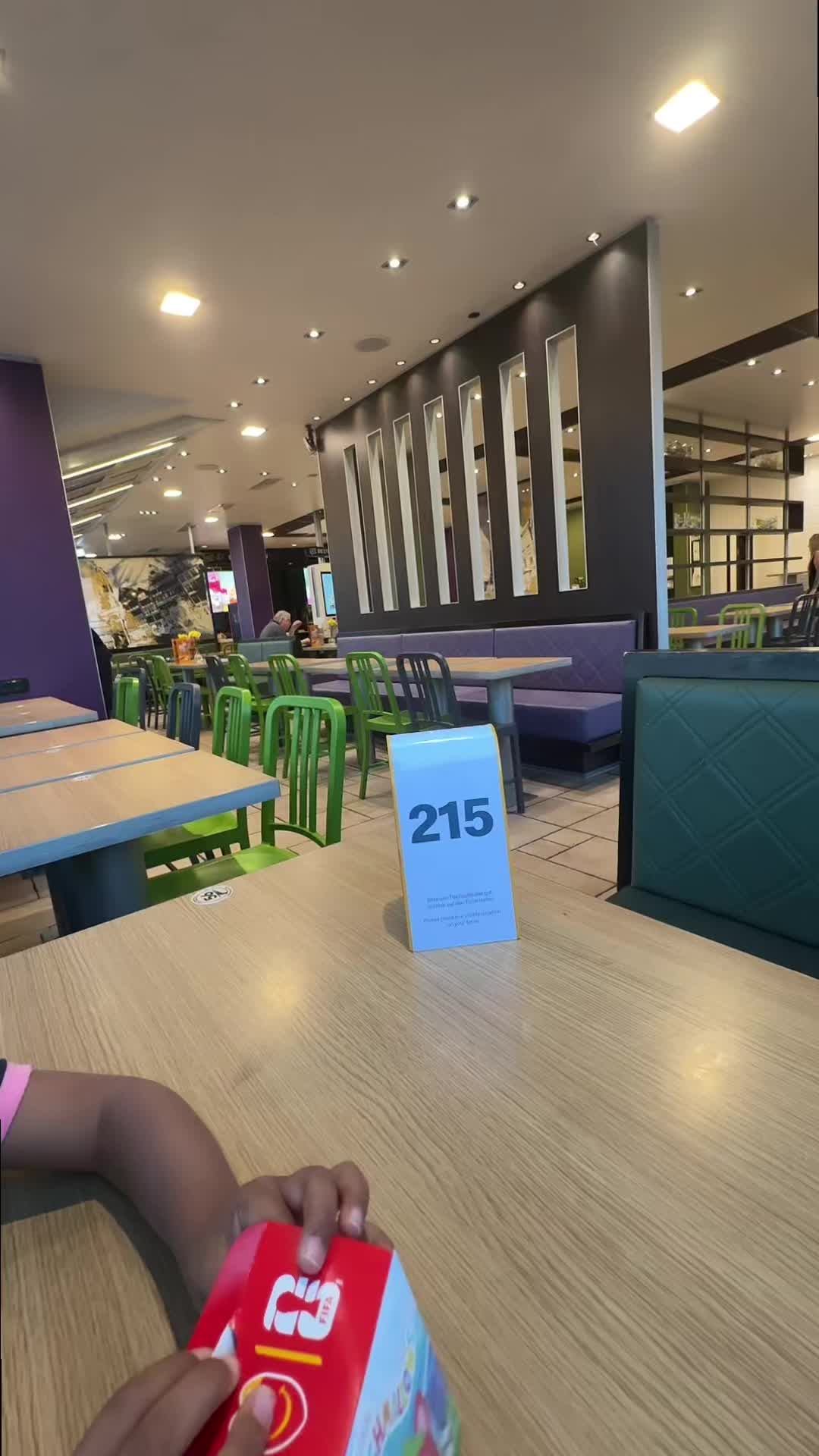 @shniad7