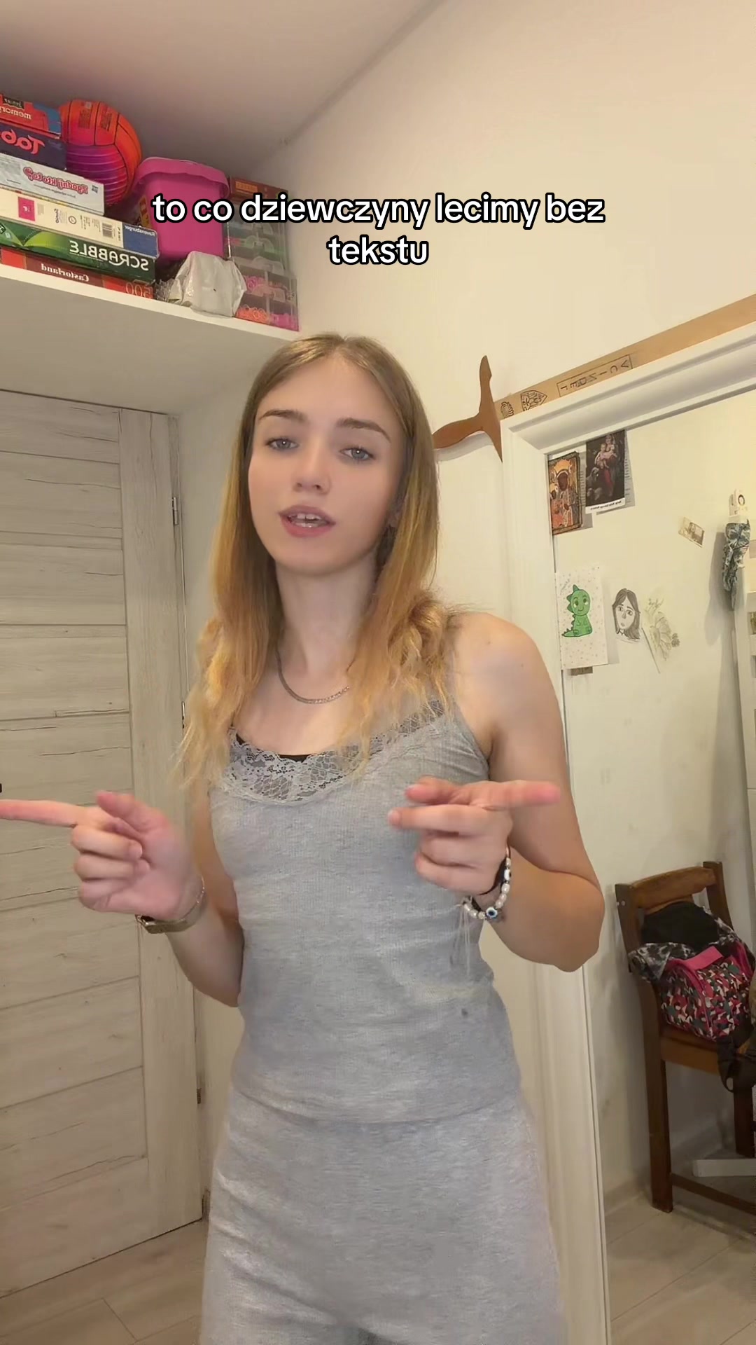 @Asiunia