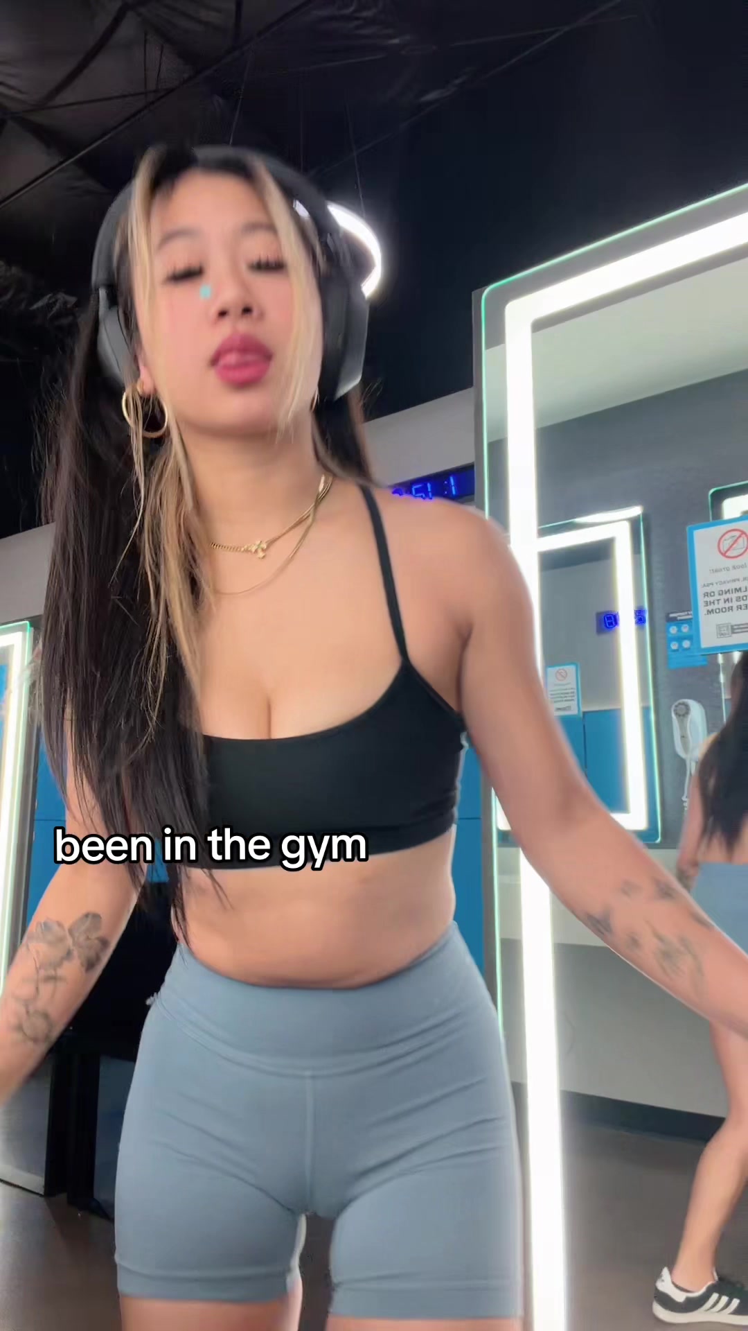 @laur