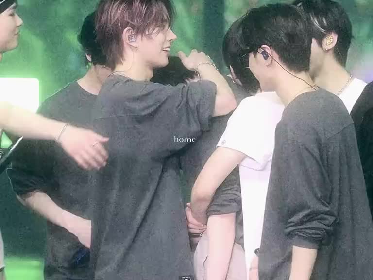 @nini