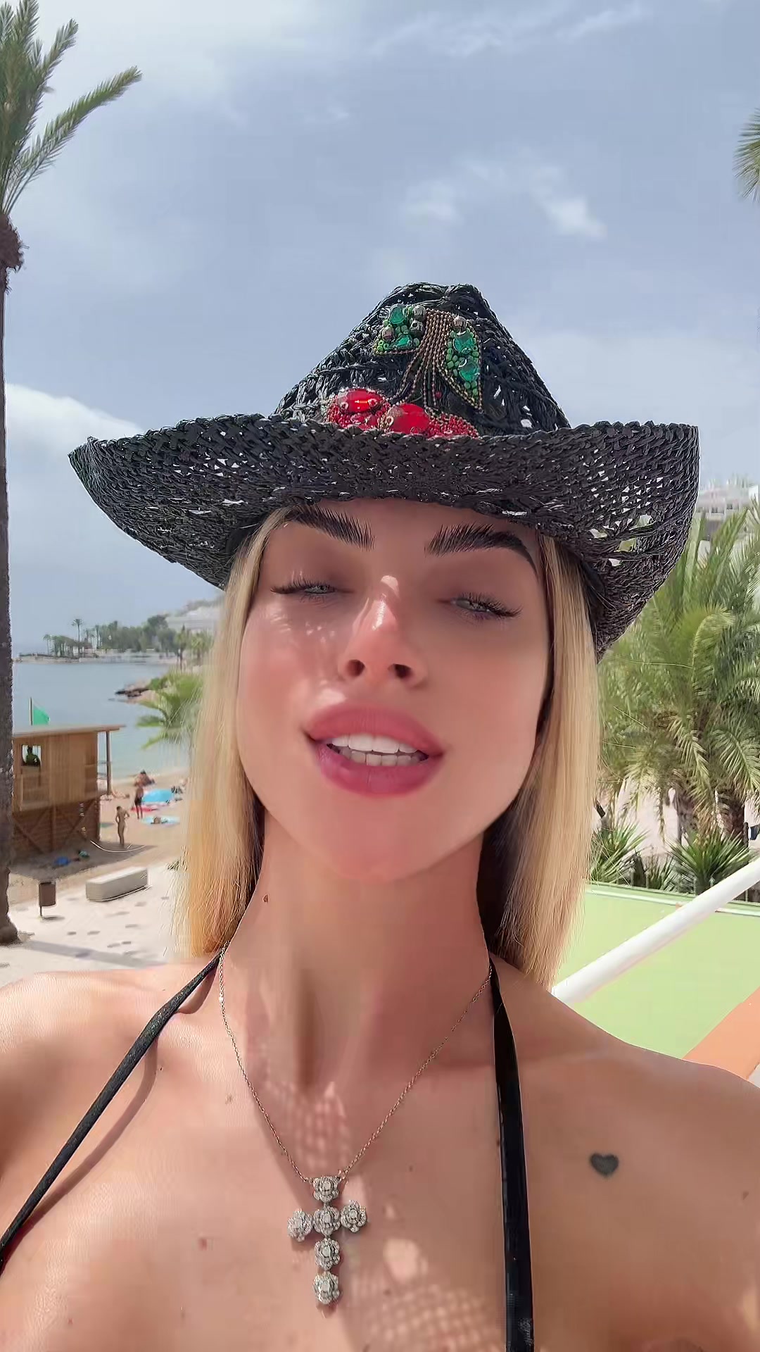 @RobertaEsposito