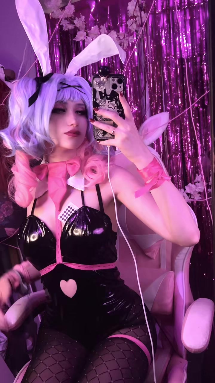 @𝑀𝑜𝓍_𝓍𝓎