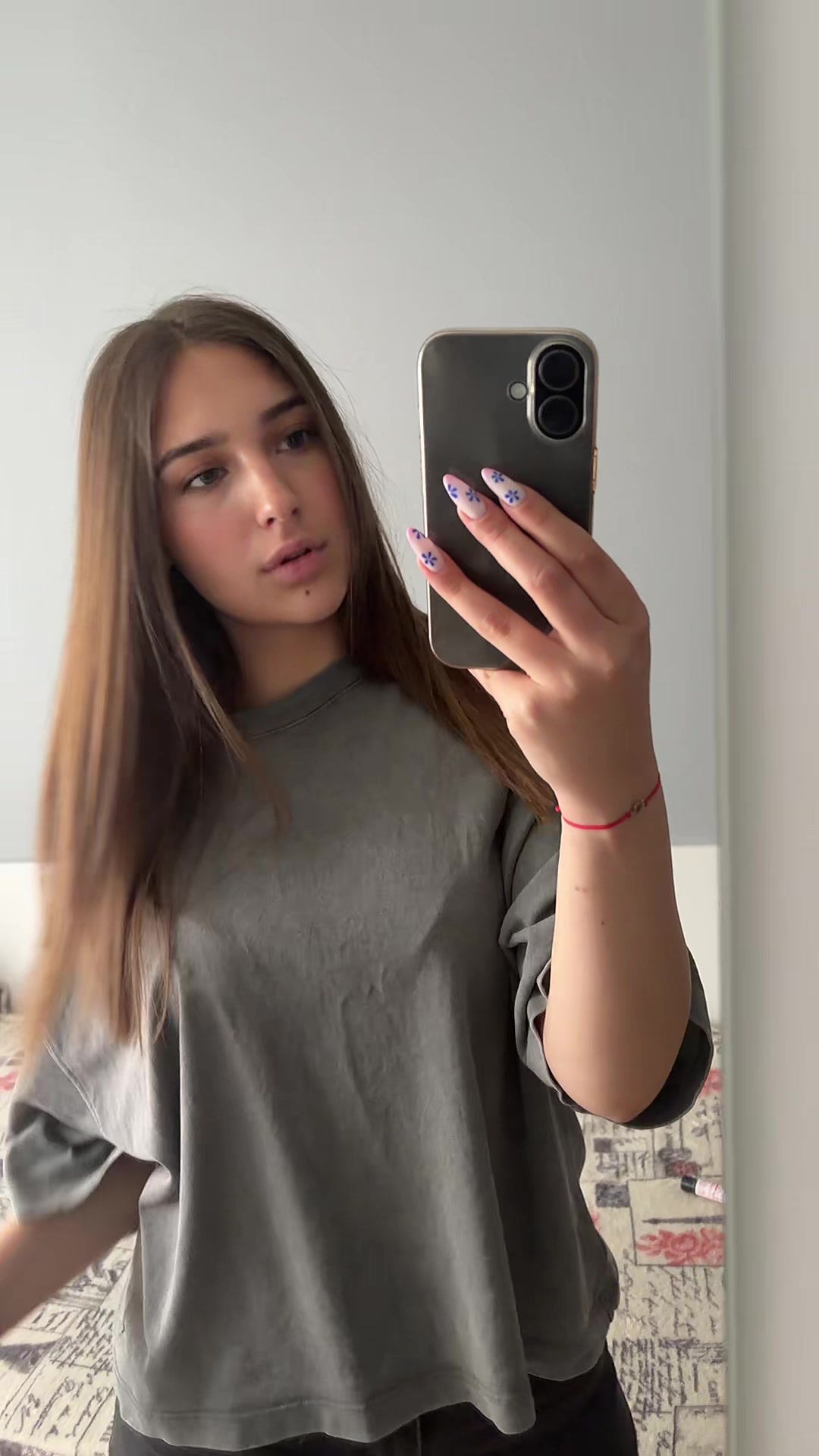 @Ana