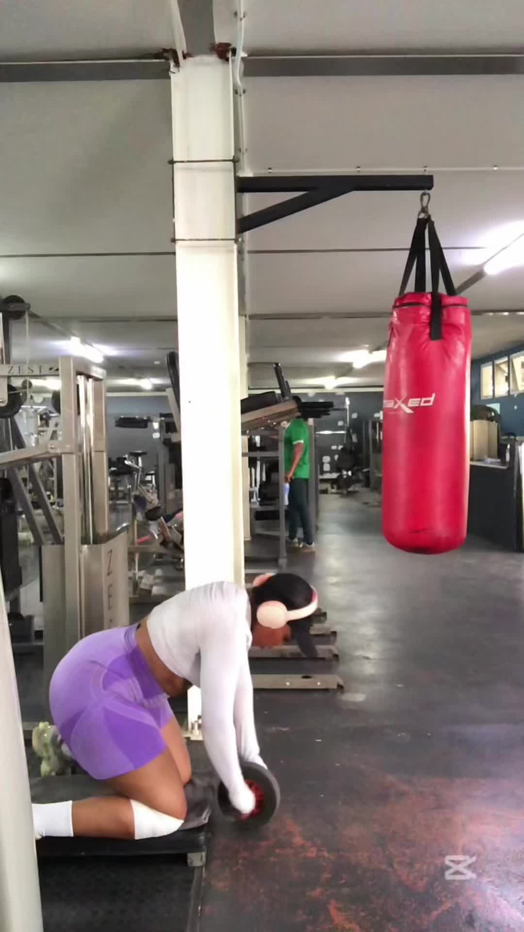 @Aminatryingtobefit