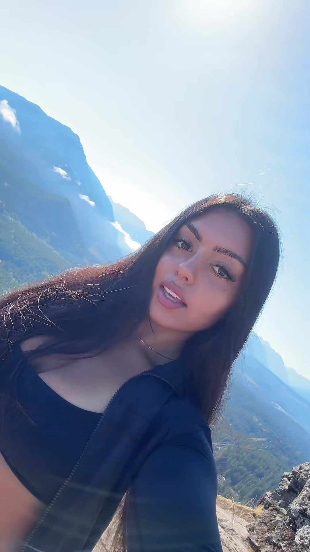 @tara