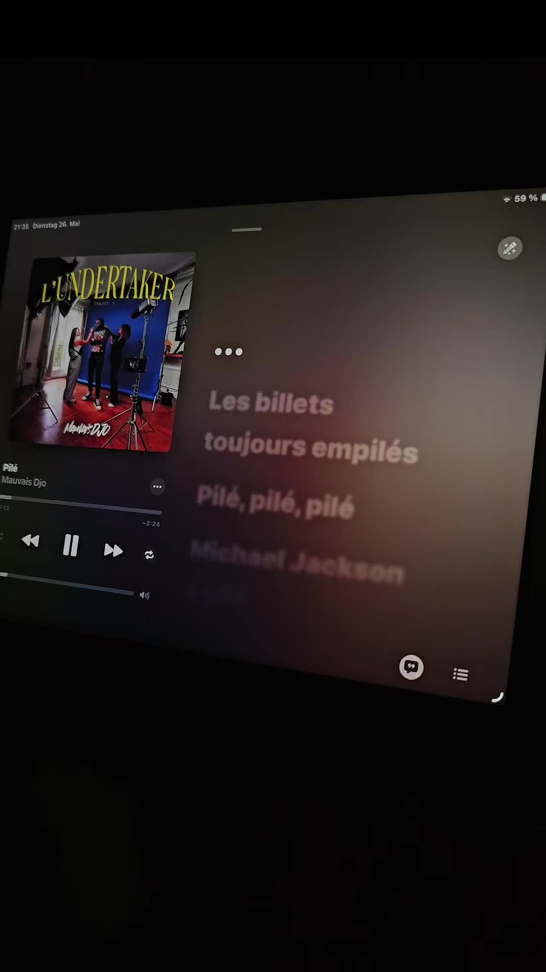 @Lyric_vibes