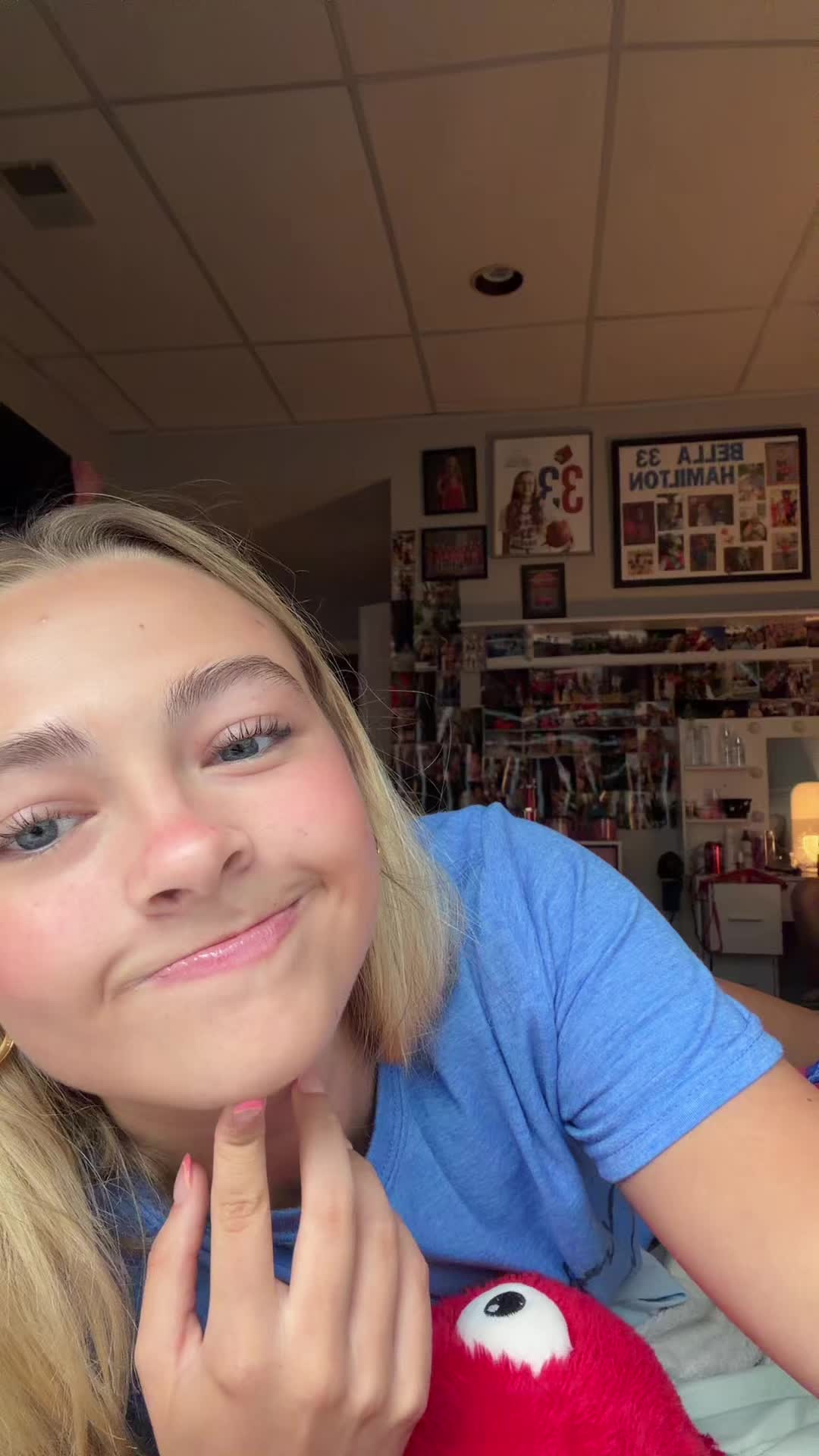 @bella