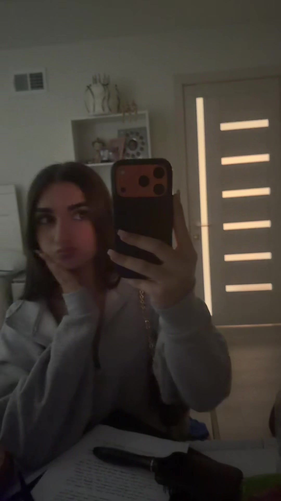 @chloe