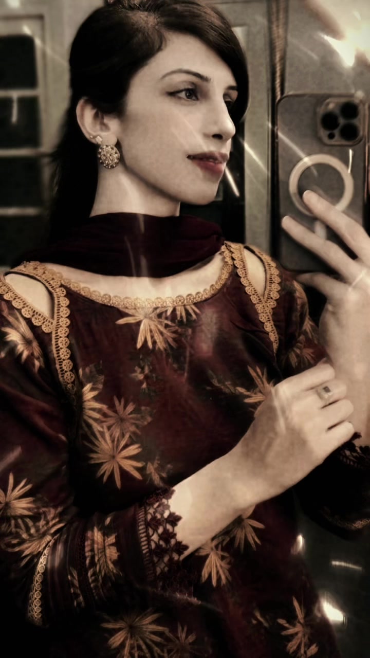 @👑