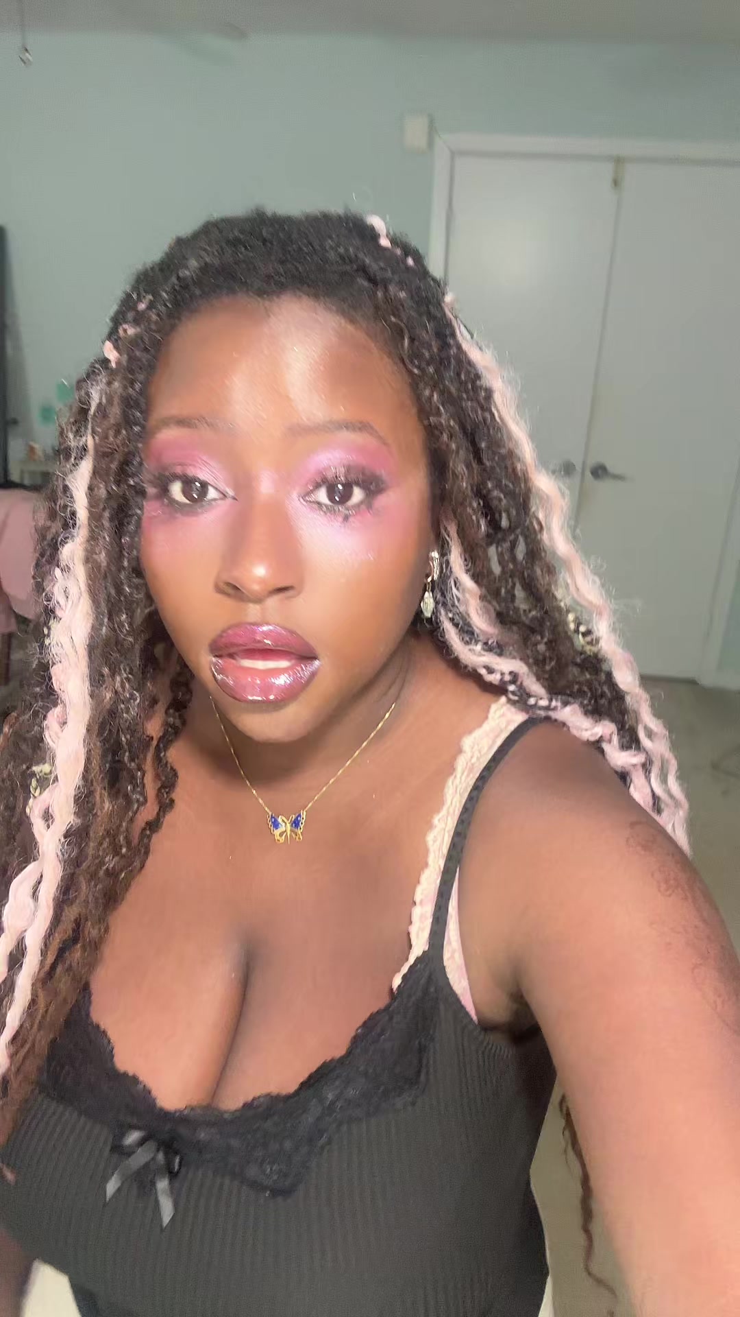 @mintchocolatchipice