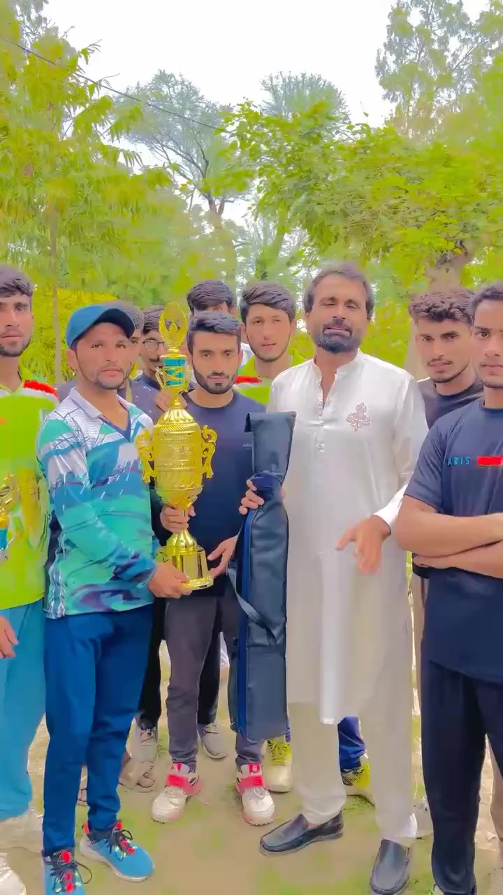 @فاروق انور