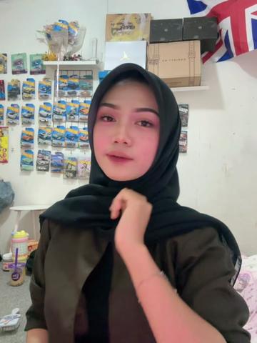 @𝐚𝐧𝐢𝐬