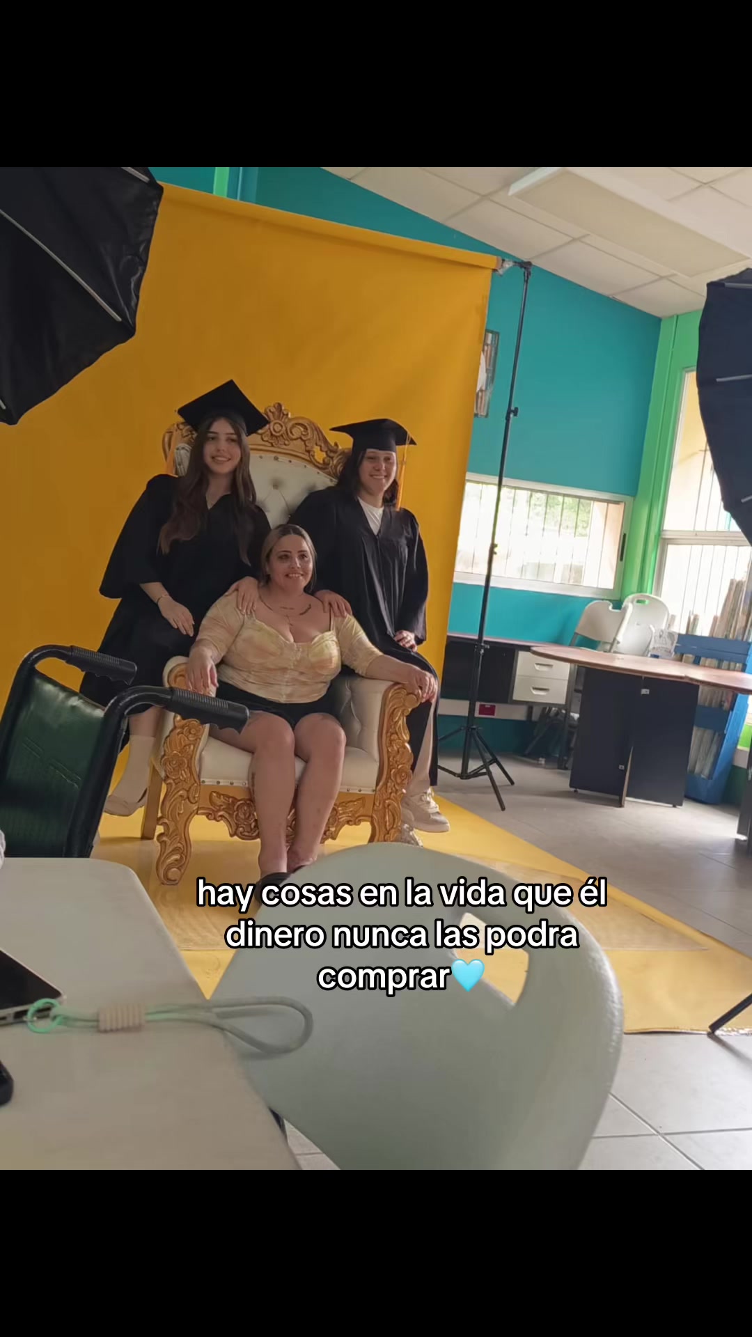 @Glorii Cubero 🕳️