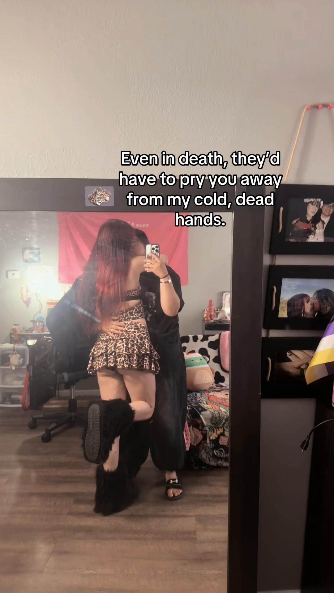 @Dezi<33