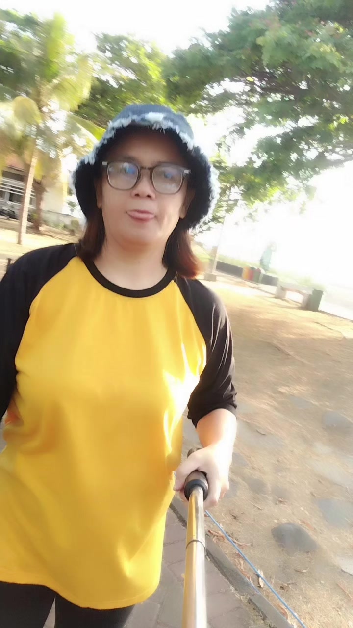 @"CC" Cristin Indah.Lestari....