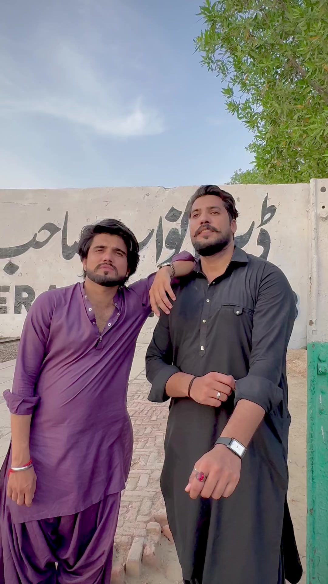 @Malik Dera Nawabi 😎