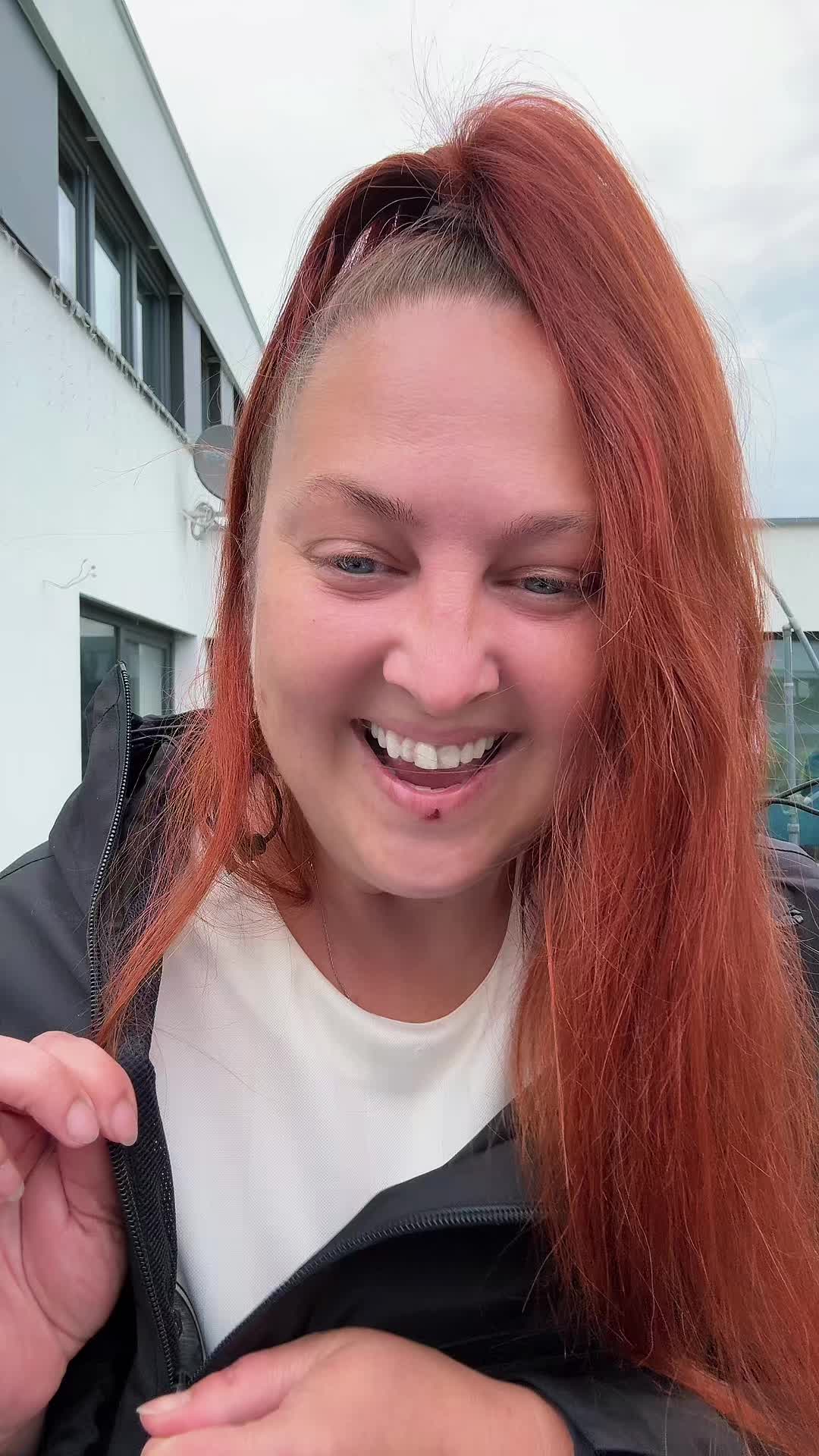 @Lanya Aliens 43J 🥰