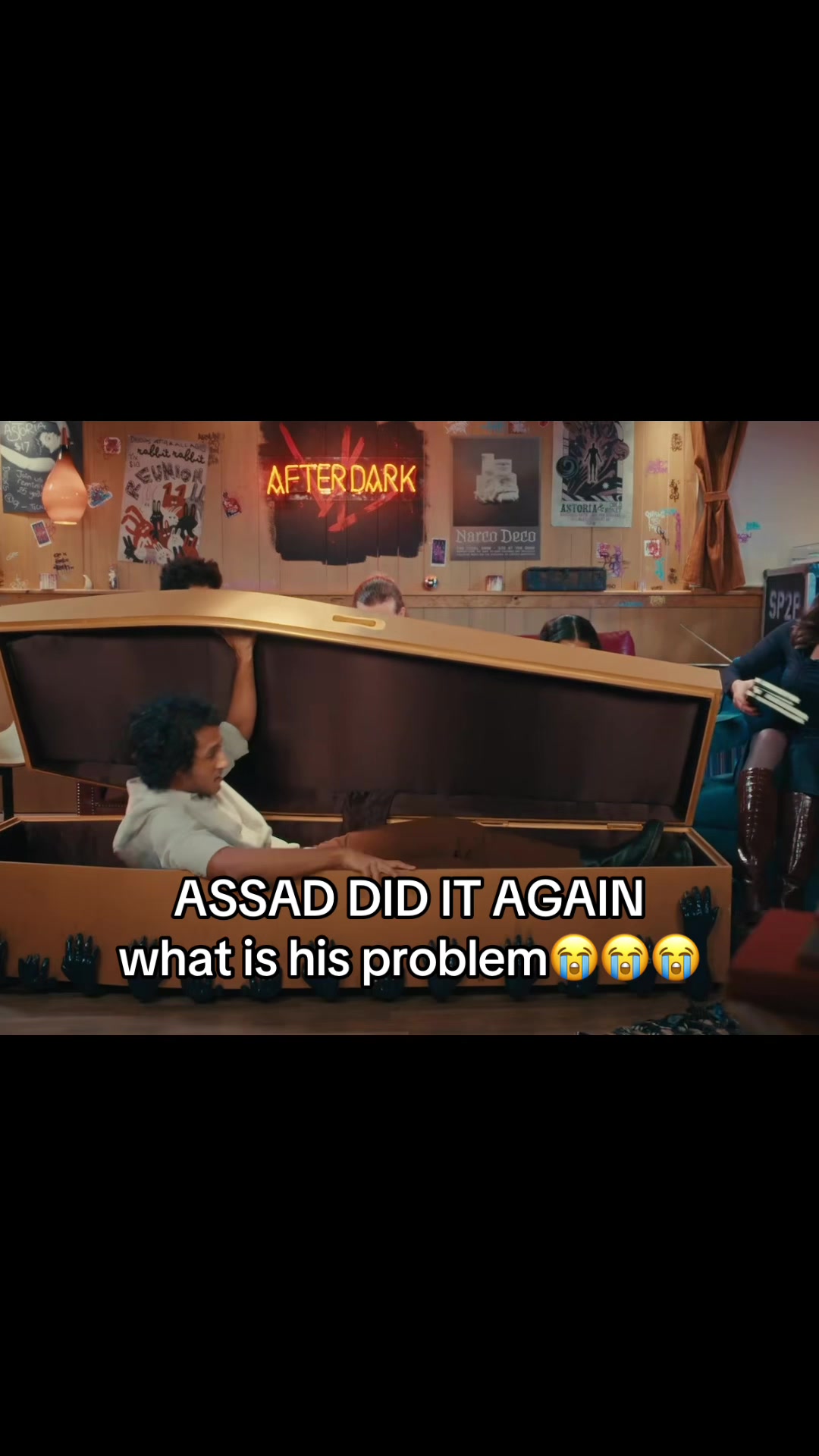 @✃