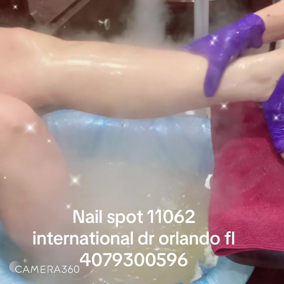 @katenailspot