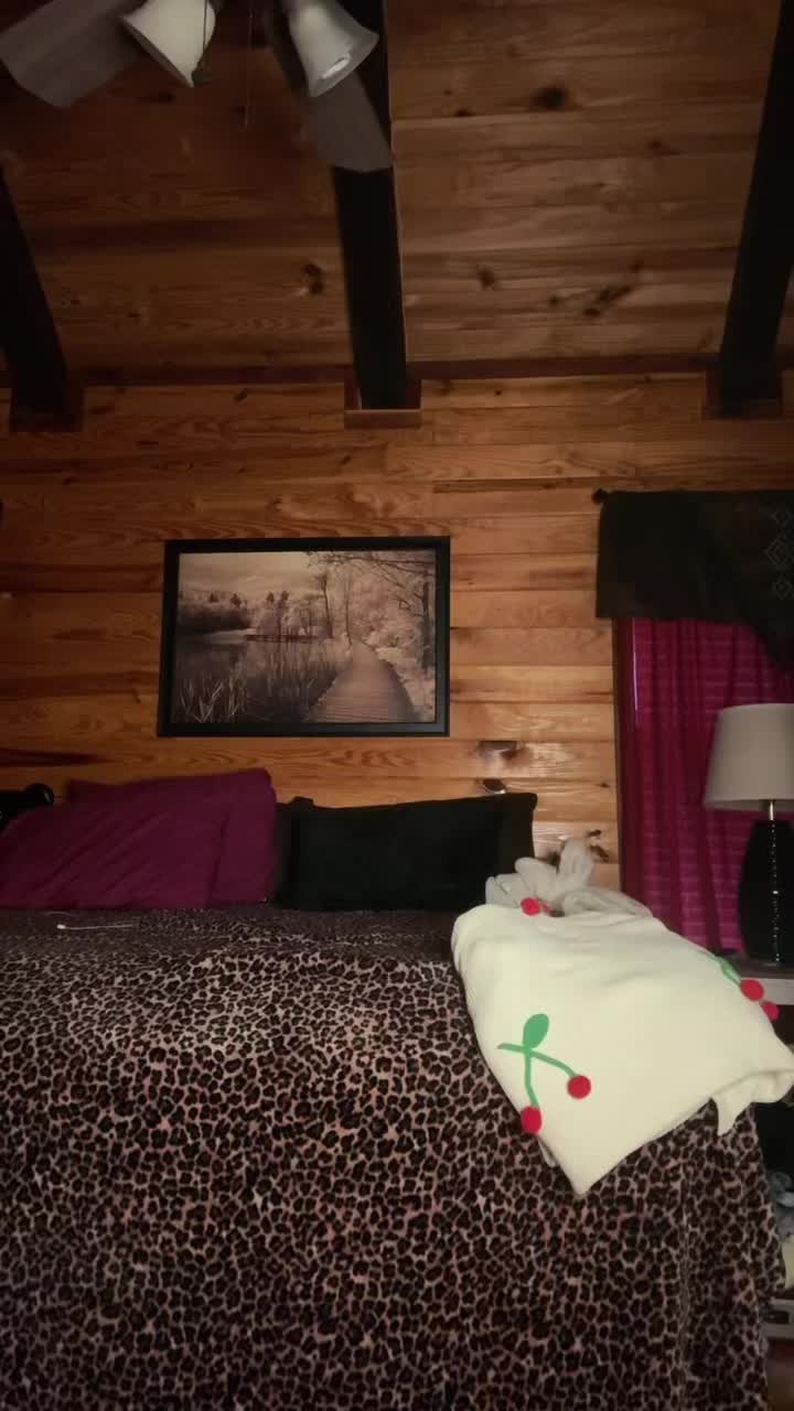 @Ky<3
