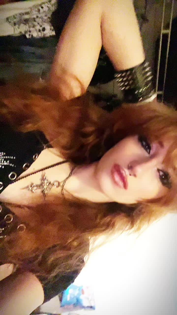 @PoisonousPixie