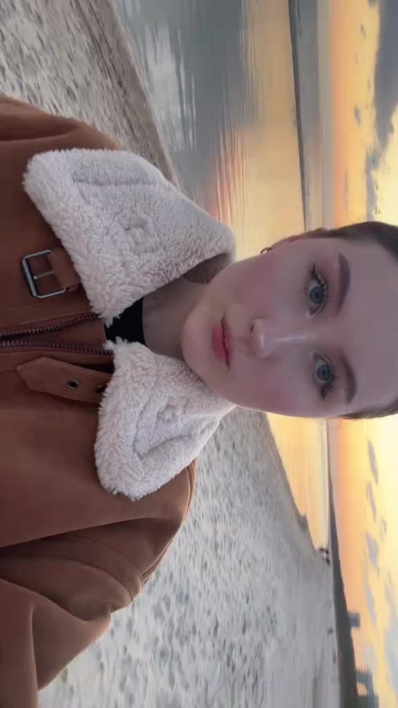 @аня