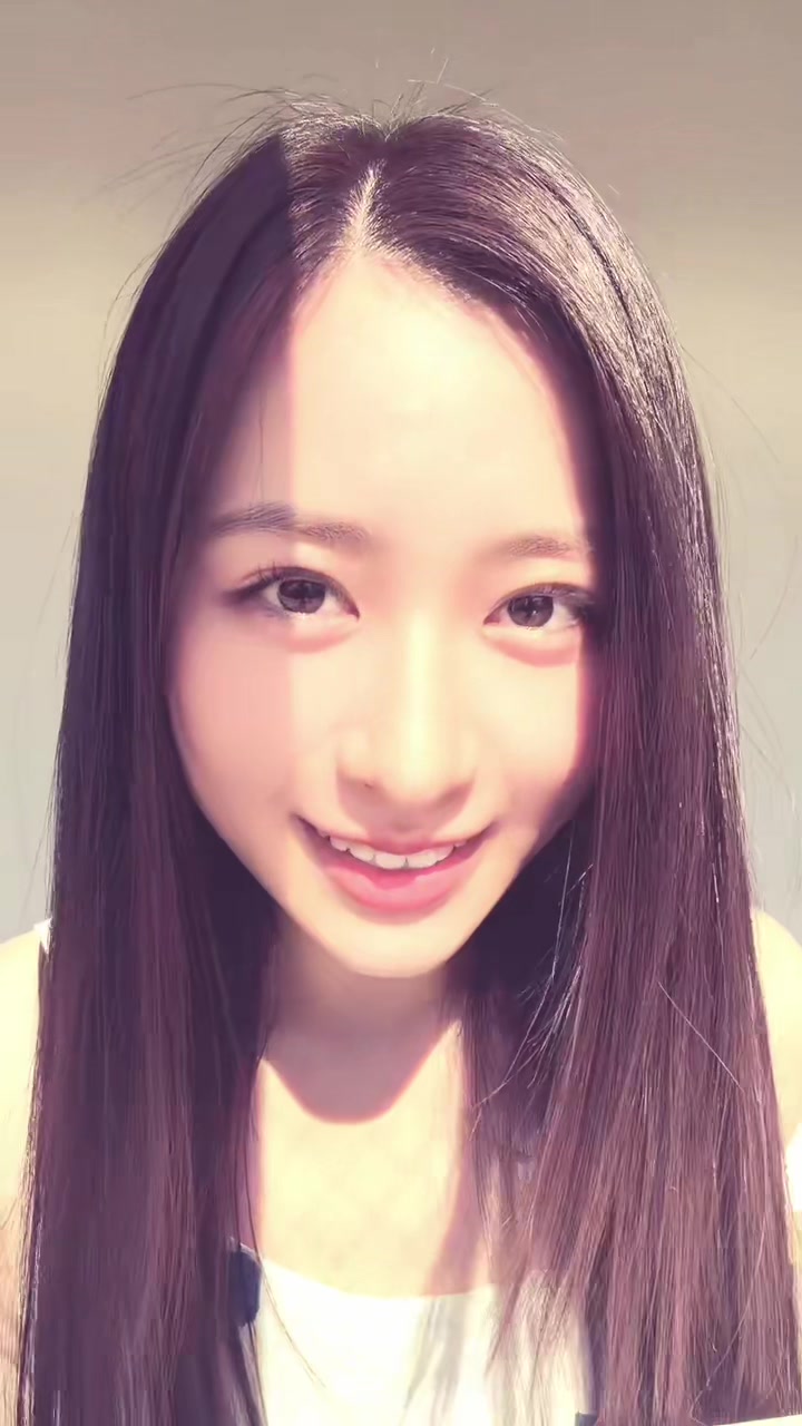 @ミス青山No.3 長谷川百々花
