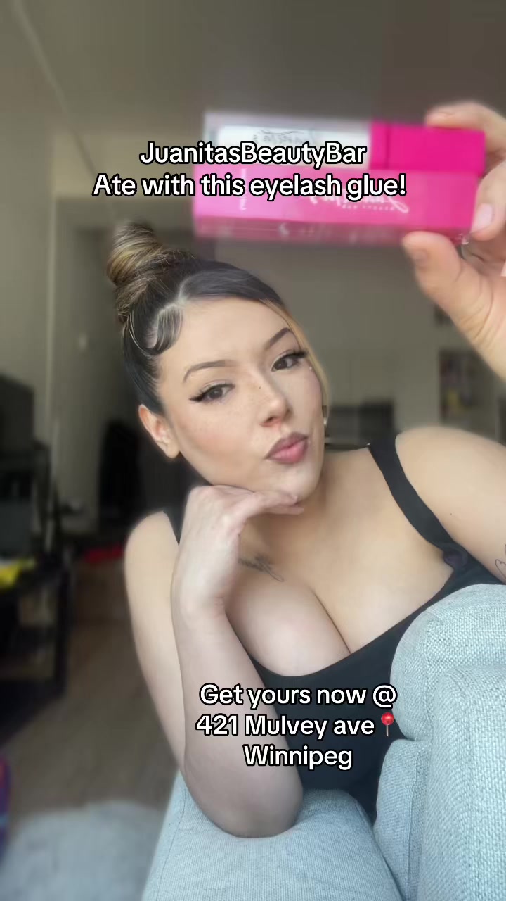 @monicajuanitaa
